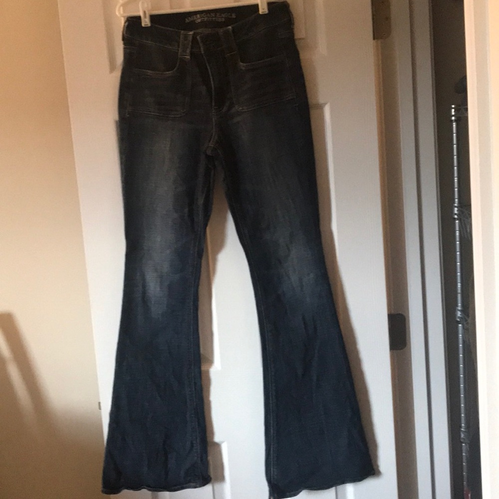American Eagle High Rise Artist Size 8 Long.